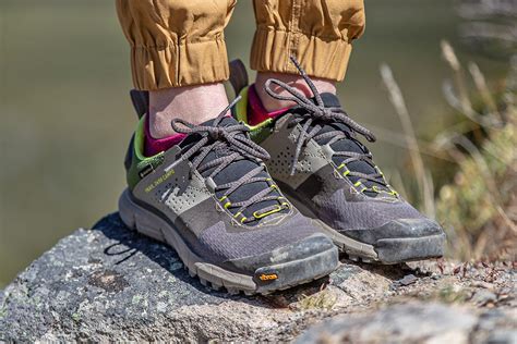 best shoes for day trekking.